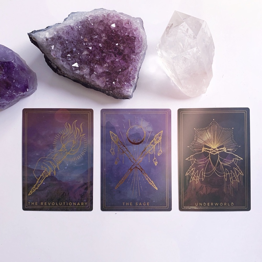 Threads Of Fate Oracle Deck *Shadow Edition*